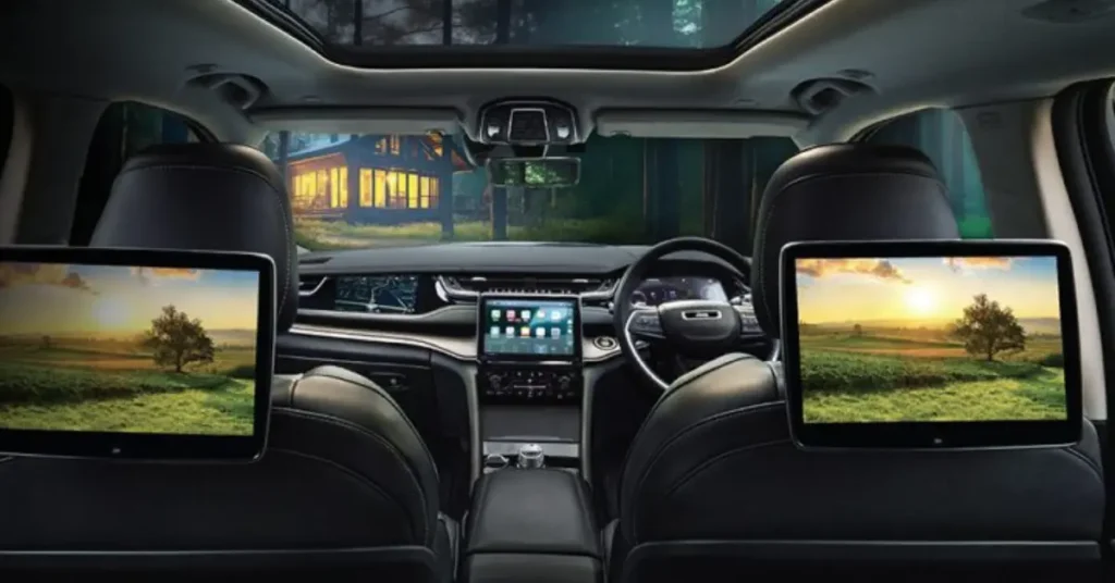 Jeep Cherokee Hybrid Debuts with 213hp Powertrain, 800km Range & Premium Features 1 Jeep Cherokee Hybrid Interior