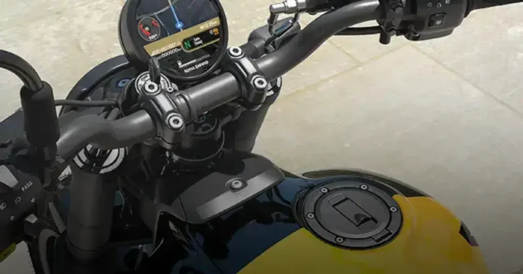 Royal Enfield Guerrilla 450 tripper dash
